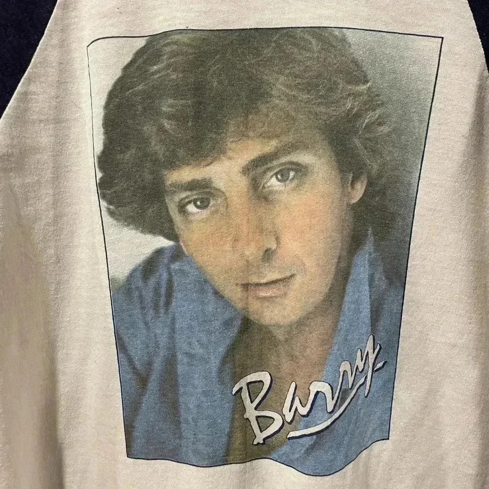 Rare 80’s Barry  Manilow Concert T-Shirt - ORIGINAL RARE - Picture 3 of 8